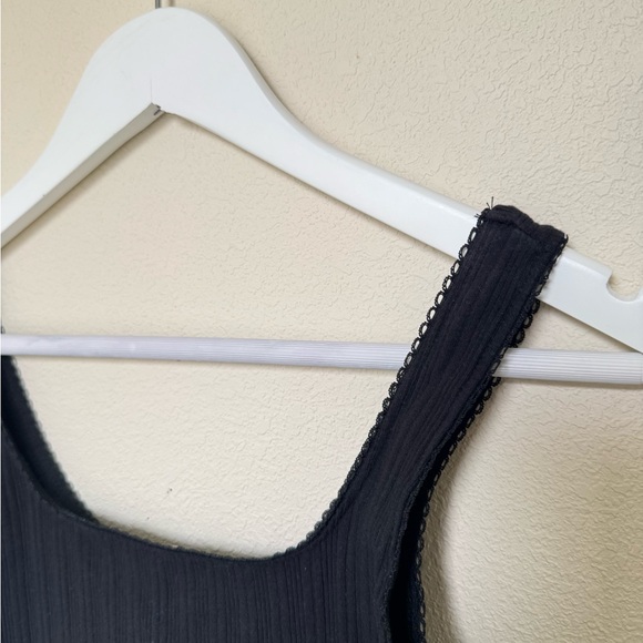 Active USA Black Ribbed Camisole - Picture 3 of 5